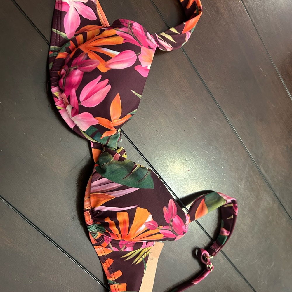 NWT Shade & Shore Pink and Orange Bikini Top
